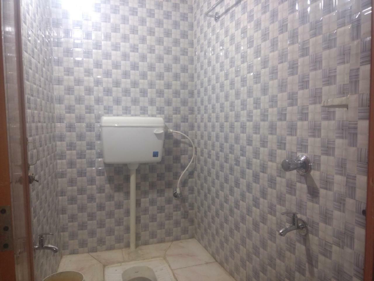 Atathi Niwas Guest House For Backpackers And Travellers Siliguri Buitenkant foto
