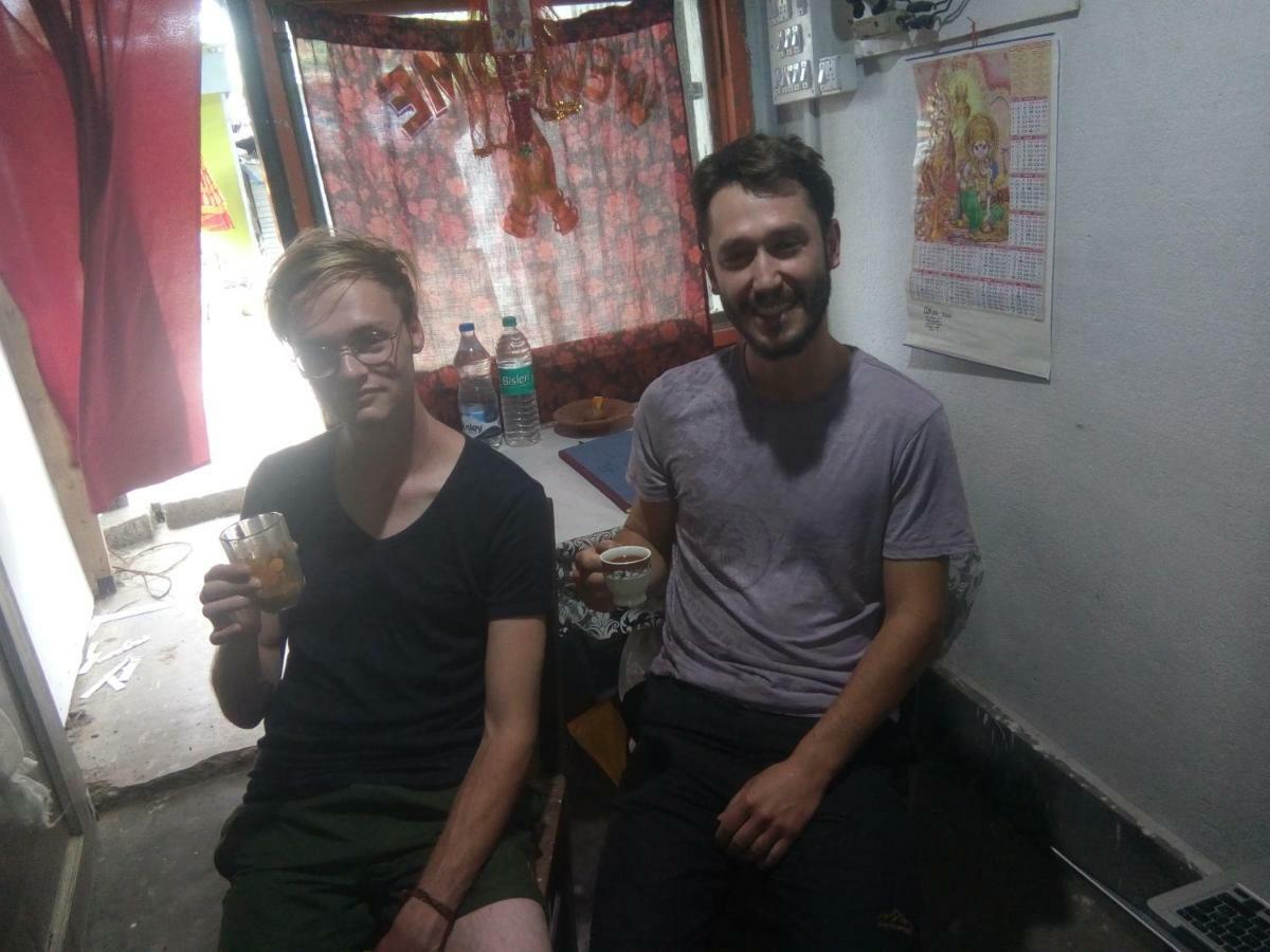 Atathi Niwas Guest House For Backpackers And Travellers Siliguri Buitenkant foto
