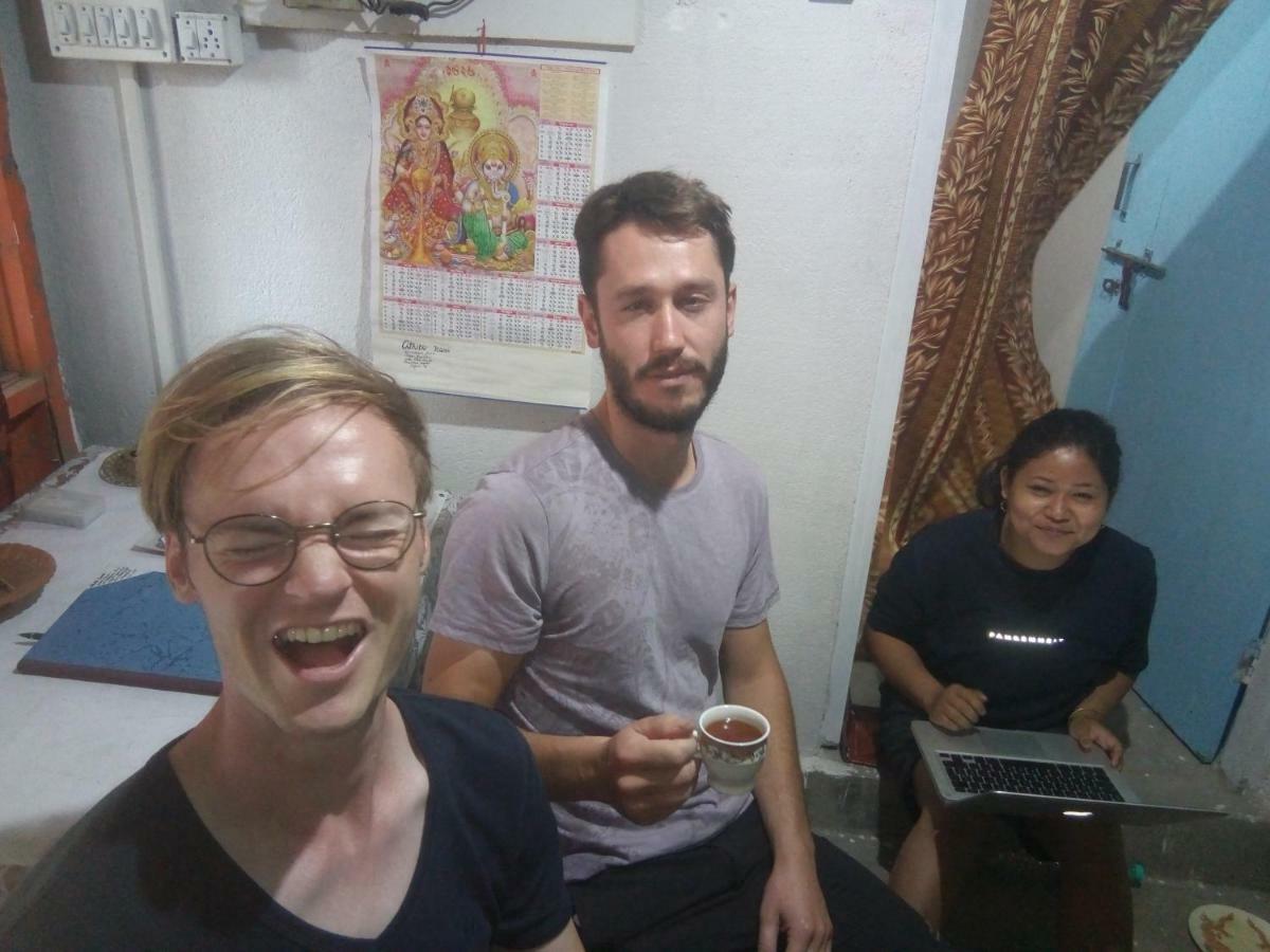 Atathi Niwas Guest House For Backpackers And Travellers Siliguri Buitenkant foto