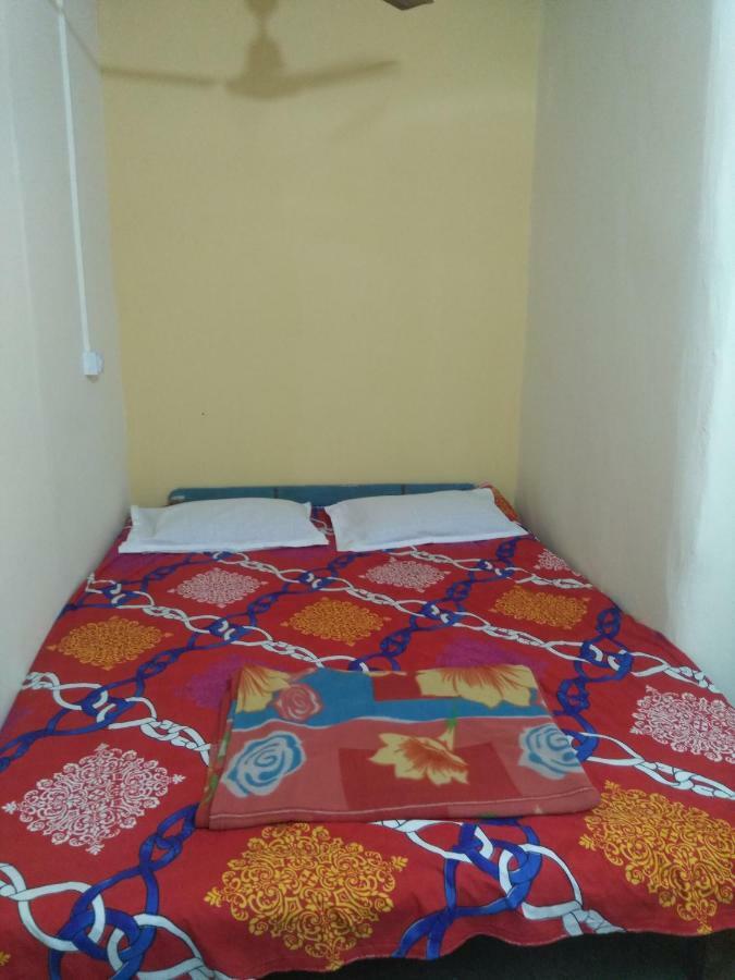 Atathi Niwas Guest House For Backpackers And Travellers Siliguri Buitenkant foto