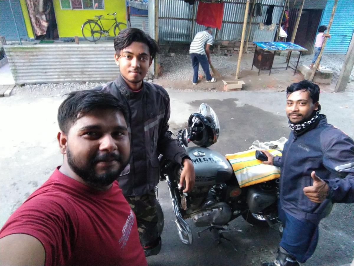 Atathi Niwas Guest House For Backpackers And Travellers Siliguri Buitenkant foto