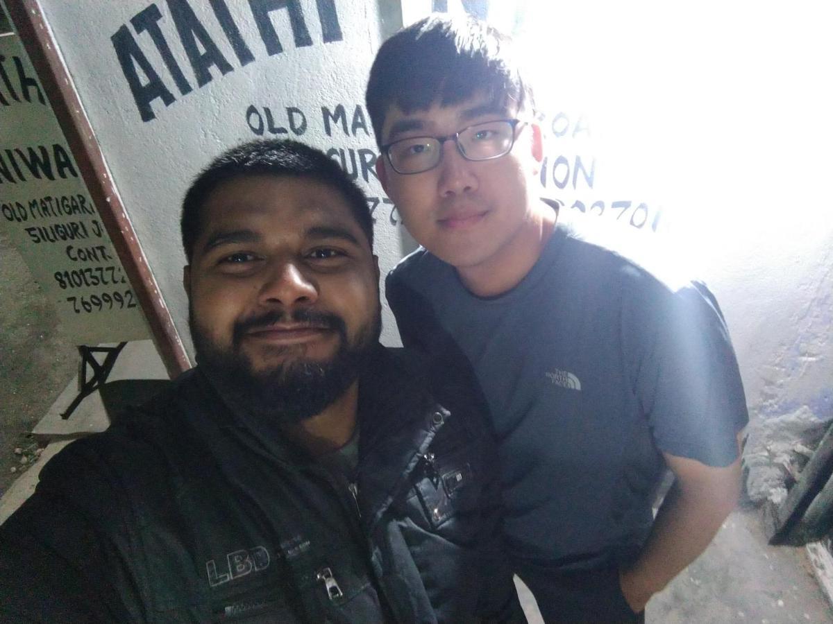 Atathi Niwas Guest House For Backpackers And Travellers Siliguri Buitenkant foto