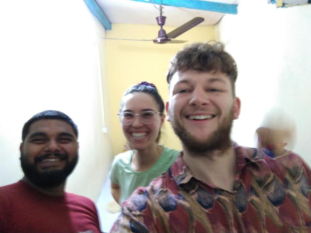 Atathi Niwas Guest House For Backpackers And Travellers Siliguri Buitenkant foto